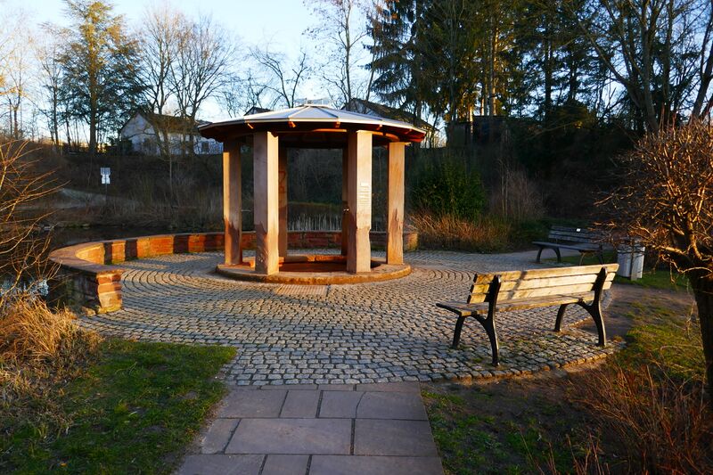 Datei:Mainau im Abendlicht.jpg