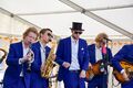 Die Band Deine Mutter beim Mitarbeiterfest des Klinikum Fürth, Juli 2016 <span class="smw-highlighter" data-type="8" data-state="inline" data-title="Hinweis" title="Urheber: Kamran SalimiLizenz: CC BY-SA 4.0"><span class="smwtticon note"></span><span class="smwttcontent">Urheber: <!--LINK'" 0:0--><br><br>Lizenz: CC BY-SA 4.0</span></span>