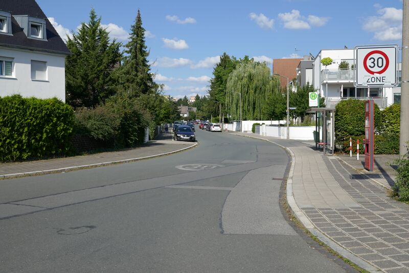Datei:Ronhofer Weg ab Laubenweg.JPG