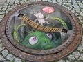 Street Art Zeichnungen des amerikanischen Künstlers David Zinn in der Fürther Innenstadt, Mai 2019 <span class="smw-highlighter" data-type="8" data-state="inline" data-title="Hinweis" title="Urheber: Sonja DollhopfLizenz: CC BY-SA 3.0"><span class="smwtticon note"></span><span class="smwttcontent">Urheber: <!--LINK'" 0:2--><br><br>Lizenz: CC BY-SA 3.0</span></span>