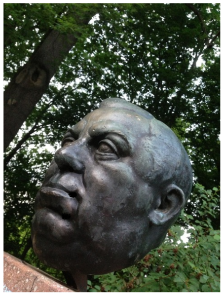 Datei:Fritz Bernet Büste 2013.png