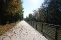 Uferpromenade im Herbst, 2017 <span class="smw-highlighter" data-type="8" data-state="inline" data-title="Hinweis" title="Urheber: Kamran SalimiLizenz: CC BY-SA 3.0"><span class="smwtticon note"></span><span class="smwttcontent">Urheber: <!--LINK'" 0:23--><br><br>Lizenz: CC BY-SA 3.0</span></span>