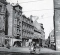 Die ehem. Sterngasse, heutige Ludwig-Erhard-Straße mit dem Geburtshaus von Ludwig Erhard, ca 1950. <span class="smw-highlighter" data-type="8" data-state="inline" data-title="Hinweis" title="Urheber: unbekanntLizenz: CC BY-SA 3.0"><span class="smwtticon note"></span><span class="smwttcontent">Urheber: unbekannt<br><br>Lizenz: CC BY-SA 3.0</span></span>