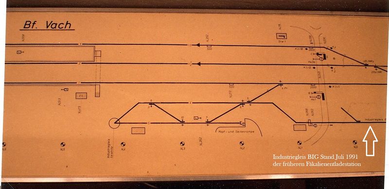 Datei:Bahnhof Vach 12.1..jpg
