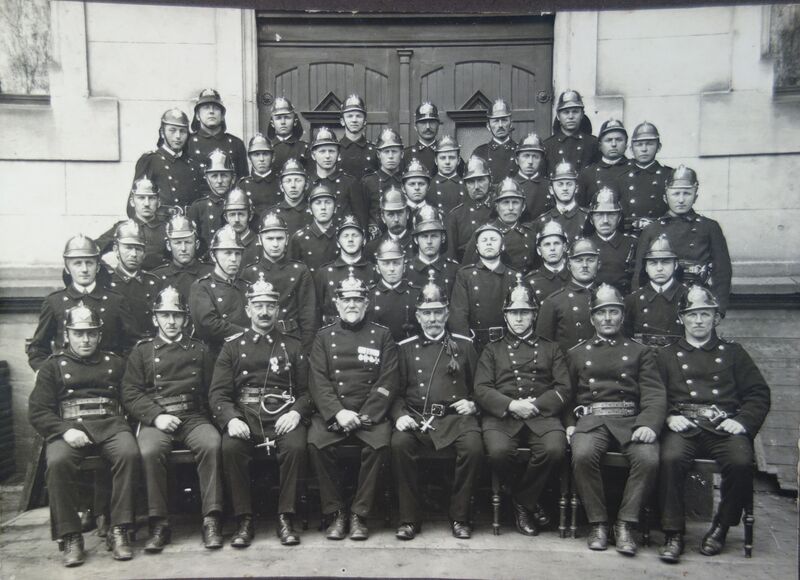 Datei:FF Vach Aktive 1920er.JPG