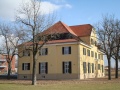 Dienstwohngebäude für sechs Unteroffiziere, später Kießling-Villa im Südstadtpark, heute ... <span class="smw-highlighter" data-type="8" data-state="inline" data-title="Hinweis" title="Dienstwohngebäude für sechs Unteroffiziere, später Kießling-Villa im Südstadtpark, heute Wilhelm-Löhe-Hochschule Fürth, Feb. 2012Urheber: CybrarianLizenz: CC BY-SA 3.0"><span class="smwtticon note"></span><span class="smwttcontent">Dienstwohngebäude für sechs Unteroffiziere, später Kießling-Villa im Südstadtpark, heute Wilhelm-Löhe-Hochschule Fürth, Feb. 2012<br>Urheber: <!--LINK'" 2:51--><br><br>Lizenz: CC BY-SA 3.0</span></span>