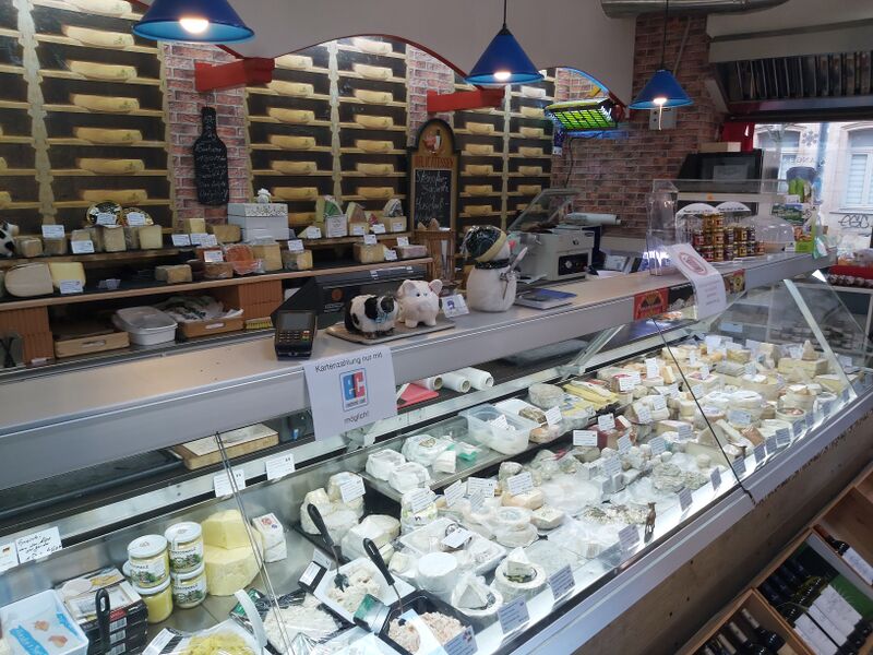 Datei:Käsetheke.jpg
