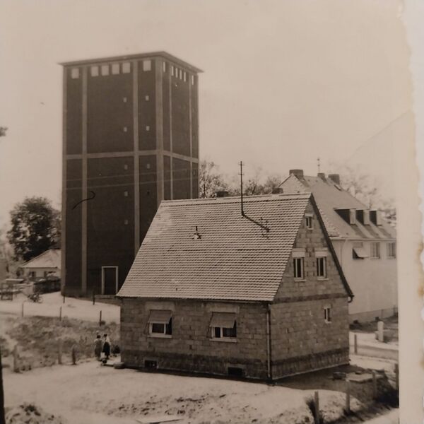 Datei:Wasserturm Stadeln 1956.jpg