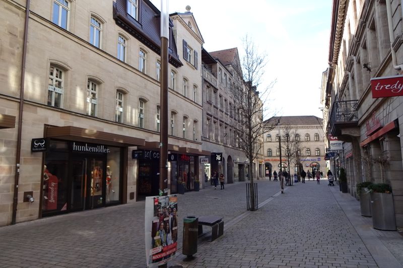 Datei:Rudolf Breitscheid Straße 4+2.jpg