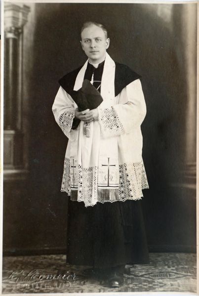 Datei:Adolf Schlereth jung.jpg