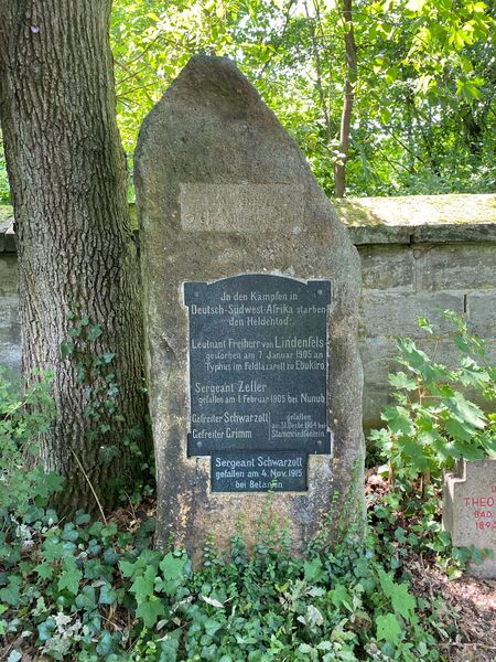 Datei:Grab Dt Südwest Afrika.jpeg