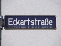 Straßenschild Eckartstraße <span class="smw-highlighter" data-type="8" data-state="inline" data-title="Hinweis" title="Urheber: BaringelLizenz: CC BY-SA 3.0"><span class="smwtticon note"></span><span class="smwttcontent">Urheber: <!--LINK'" 2:189--><br><br><br>Lizenz: CC BY-SA 3.0</span></span>
