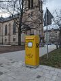 Briefkasten vor St. Paul, Amalien- Ecke Winklerstraße, Jan 2024 <span class="smw-highlighter" data-type="8" data-state="inline" data-title="Hinweis" title="Urheber: GNLizenz: CC BY-SA 3.0"><span class="smwtticon note"></span><span class="smwttcontent">Urheber: GN<br><br>Lizenz: CC BY-SA 3.0</span></span>