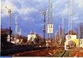 1998:  neue Masten und moderne Lichtssignale ersetzen die restlichen alten Formsignale am Bahnhof ... <span class="smw-highlighter" data-type="8" data-state="inline" data-title="Hinweis" title="1998: neue Masten und moderne Lichtssignale ersetzen die restlichen alten Formsignale am Bahnhof Vach, rechts das ehemalige Stellwerk 1Urheber: Michael SmolarczikLizenz: CC BY-SA 3.0"><span class="smwtticon note"></span><span class="smwttcontent">1998:  neue Masten und moderne Lichtssignale ersetzen die restlichen alten Formsignale am Bahnhof Vach, rechts das ehemalige Stellwerk 1<br>Urheber: Michael Smolarczik<br><br>Lizenz: CC BY-SA 3.0</span></span>