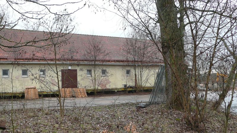 Datei:Lagerhaus Monteith Barracks 2010.1.jpg