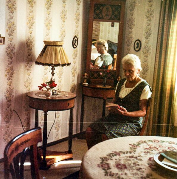 Datei:1970 Marie Frank.jpg