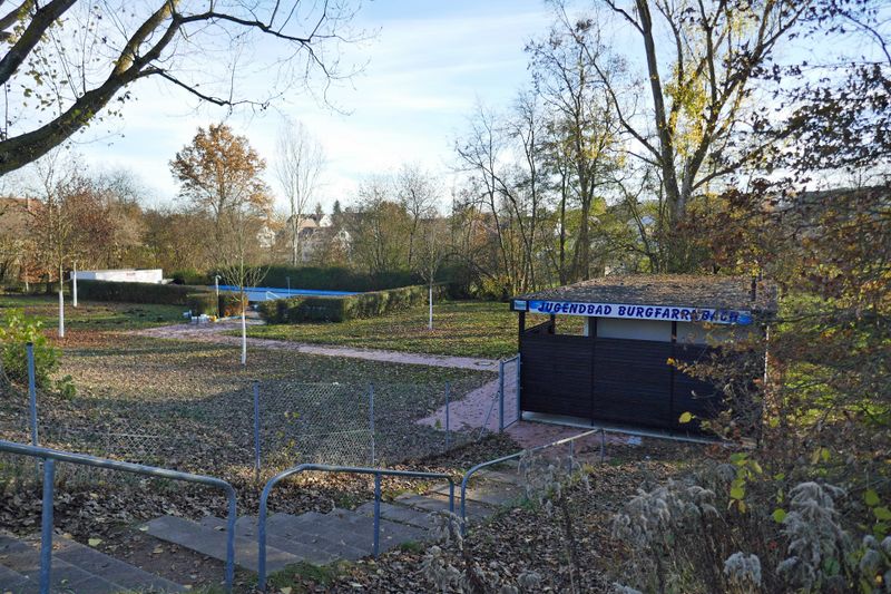 Datei:Jugendbad 11 2020.JPG