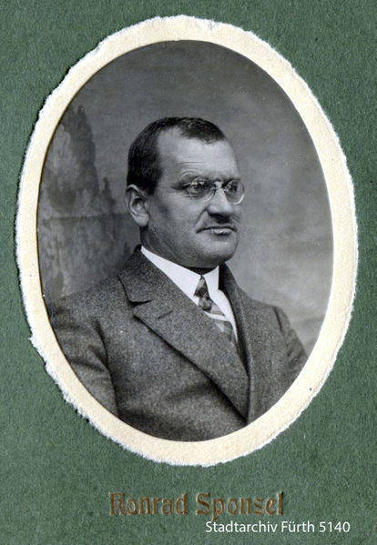 Datei:StR Konrad Sponsel 1925.jpg