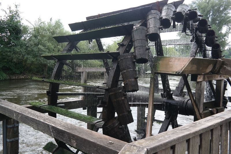 Datei:SAM 0300 Wasserrad Stadeln.JPG