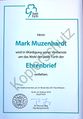 Ehrenbrief der Stadt Fürth für Mark Muzenhardt, 2018 <span class="smw-highlighter" data-type="8" data-state="inline" data-title="Hinweis" title="Urheber: Stadt FürthLizenz: copyright"><span class="smwtticon note"></span><span class="smwttcontent">Urheber: <!--LINK'" 0:27--><br><br><br>Lizenz: copyright</span></span>