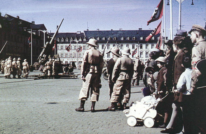 Datei:Afrika Korps 1941.jpg