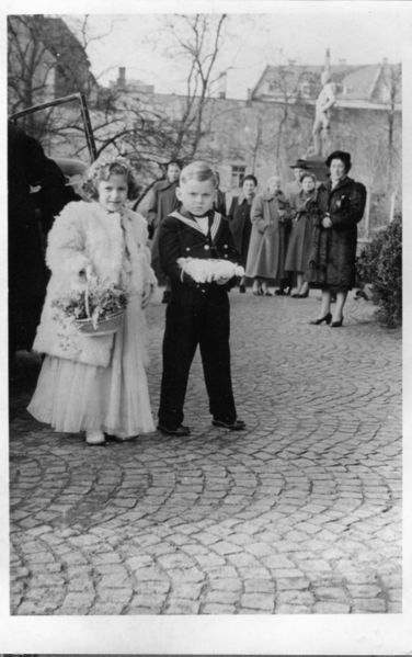 Datei:Hochzeit1952.jpeg