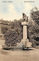 Ansichtskarte vom Hopfenpflückerinbrunnen, 1910 <span class="smw-highlighter" data-type="8" data-state="inline" data-title="Hinweis" title="Urheber: unbekanntLizenz: CC BY-SA 3.0"><span class="smwtticon note"></span><span class="smwttcontent">Urheber: unbekannt<br><br><br>Lizenz: CC BY-SA 3.0</span></span>
