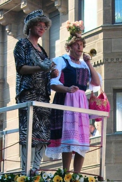 Datei:Waltraud u Mariechen.jpg