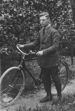 Heitzmann mit Fahrrad.JPG