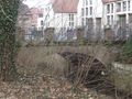 Brücke über die Farrnbach am Schloss Burgfarrnbach, Blick stromauf - Februar 2017 <span class="smw-highlighter" data-type="8" data-state="inline" data-title="Hinweis" title="Urheber: aquilexLizenz: CC BY-SA 3.0"><span class="smwtticon note"></span><span class="smwttcontent">Urheber: aquilex<br><br>Lizenz: CC BY-SA 3.0</span></span>