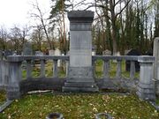 Grab Joseph Illfelder.JPG