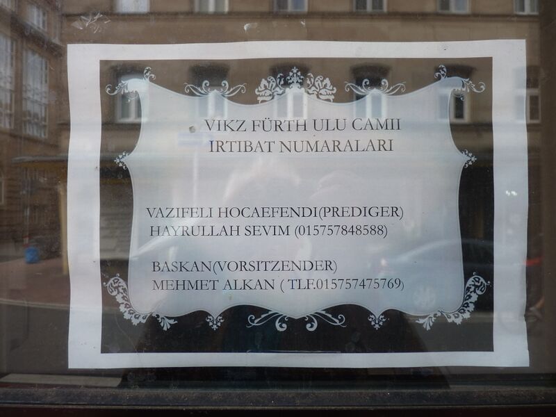 Datei:Moschee-Hinweis Ulu Camii.JPG