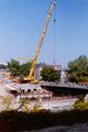 Bau der neuen <a class="mw-selflink selflink">Maxbrücke</a> im August 1995 <span class="smw-highlighter" data-type="8" data-state="inline" data-title="Hinweis" title="Urheber: Bernd JesussekLizenz: CC BY-SA 3.0"><span class="smwtticon note"></span><span class="smwttcontent">Urheber: <!--LINK'" 0:251--><br><br>Lizenz: CC BY-SA 3.0</span></span>