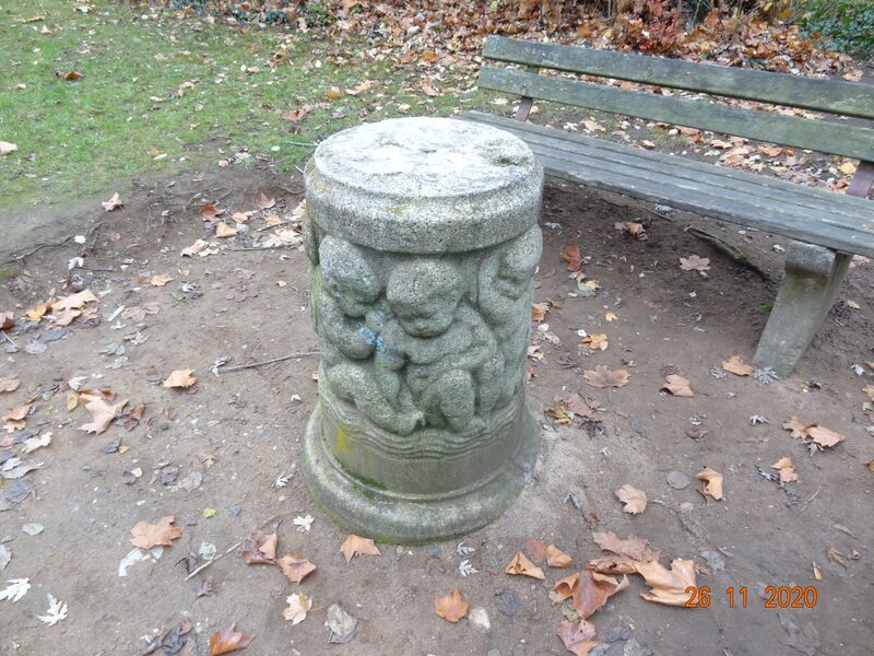 Datei:Skulptur Hardstraße.JPG