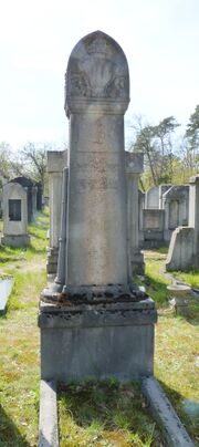 Grabstein Rosi Heymann.jpg