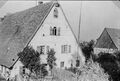 Bauernhaus Schrems, Stadeln Nr. 42, von Osten mit Fachwerkgiebel, 1941 <span class="smw-highlighter" data-type="8" data-state="inline" data-title="Hinweis" title="Urheber: Hans HerzogLizenz: CC BY-SA 3.0"><span class="smwtticon note"></span><span class="smwttcontent">Urheber: <!--LINK'" 0:54--><br><br>Lizenz: CC BY-SA 3.0</span></span>