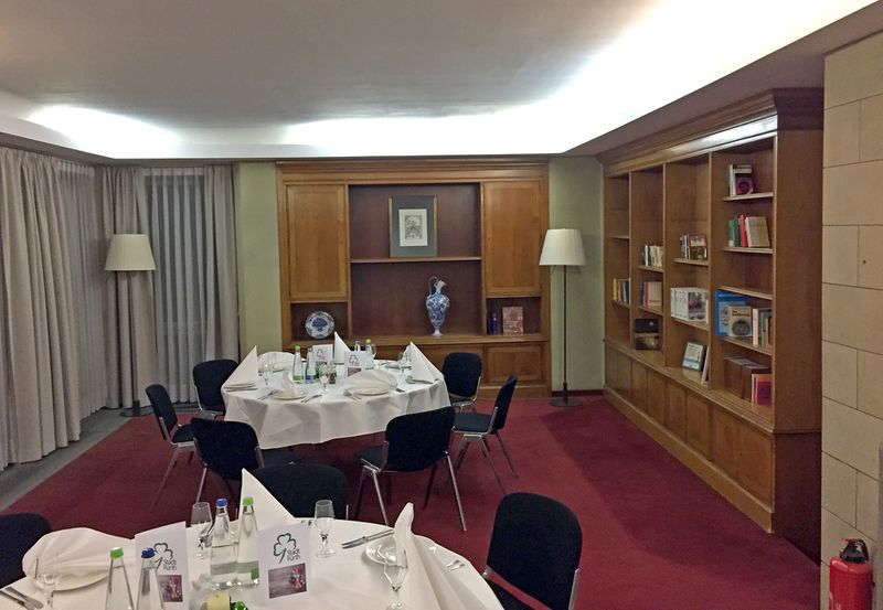 Datei:Grundig Suite 9.jpg