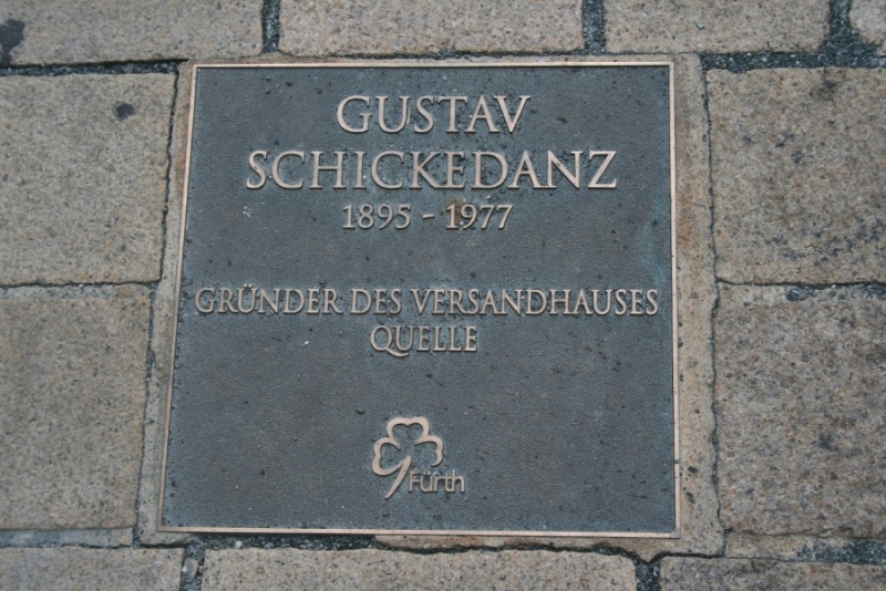 Datei:Ehrenweg Gustav Schickedanz.JPG