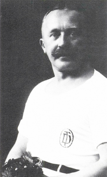 Datei:Georg Schwarzmann.jpg