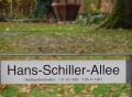 Wegschild Hans-Schiller-Allee <span class="smw-highlighter" data-type="8" data-state="inline" data-title="Hinweis" title="Urheber: BaringelLizenz: CC BY-SA 3.0"><span class="smwtticon note"></span><span class="smwttcontent">Urheber: <!--LINK'" 2:323--><br><br>Lizenz: CC BY-SA 3.0</span></span>